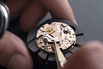 南宁欧米茄手表有水雾维修